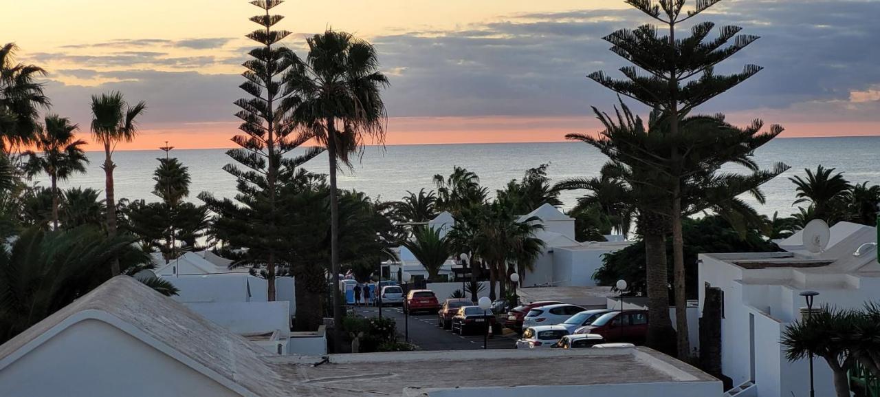 Casahost Bastian Boutique II Seaview Apartment Costa Teguise Ngoại thất bức ảnh