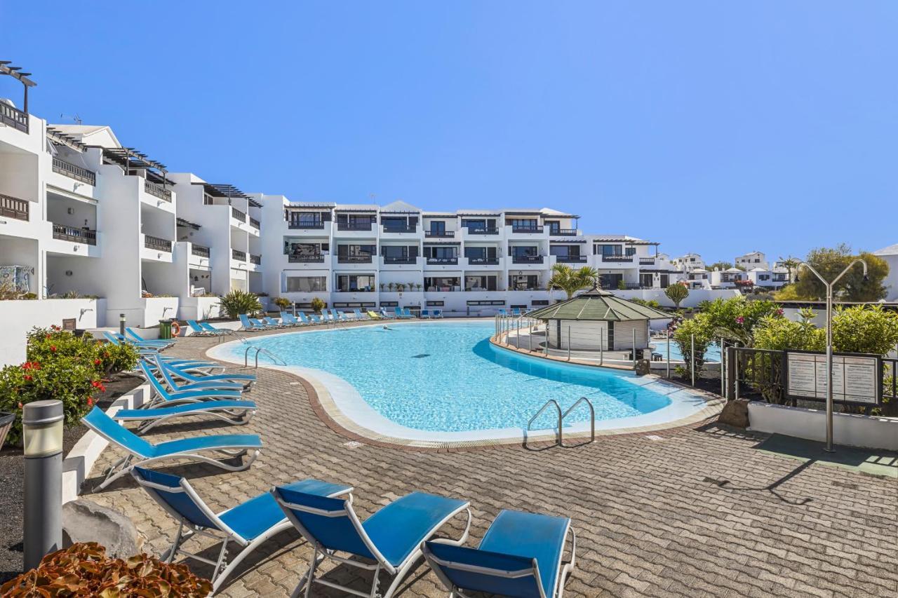 Casahost Bastian Boutique II Seaview Apartment Costa Teguise Ngoại thất bức ảnh